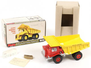 Lot 98 - DINKY TOYS (GB) (1)