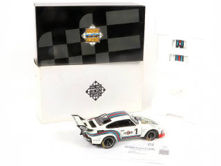 Lot 15 - EXOTO (USA) (1)