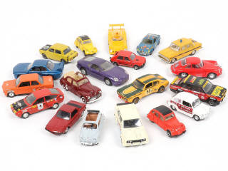 Lot 298 - DIVERS (19)