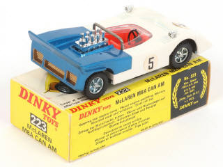 Lot 115 - DINKY TOYS (GB) (1)
