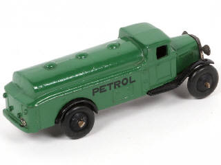 Lot 66 - DINKY TOYS (GB) (1)