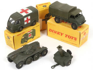 Lot 276 - DINKY TOYS (FRANCE) (4)