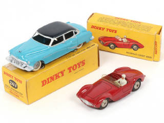 Lot 196 - DINKY TOYS (FRANCE) (2)
