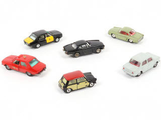 Lot 338 - DIVERS (6)