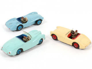 Lot 166 - DINKY TOYS (GB) (3)