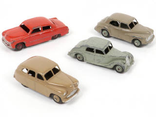 Lot 179 - DINKY TOYS (GB) (4)