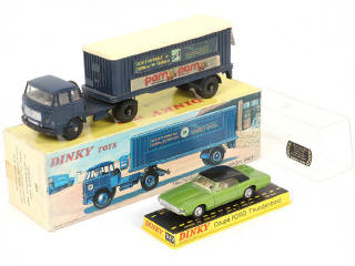 Lot 252 - DINKY TOYS (FRANCE) (2)