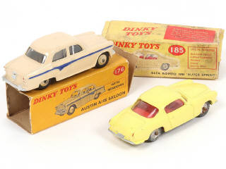 Lot 229 - DINKY TOYS (GB) (2)