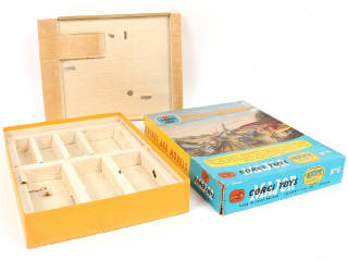 Lot 200 - CORGI TOYS (GB) (1)