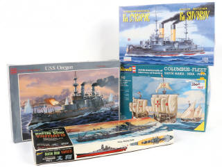 Lot 357 - DIVERS (4)