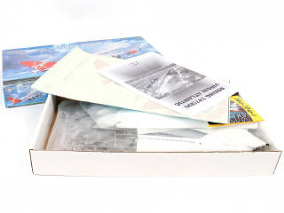 Lot 356 - DIVERS (4)