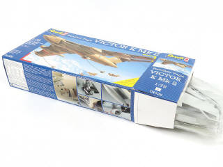 Lot 356 - DIVERS (4)