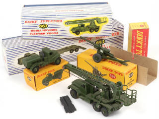 Lot 186 - DINKY TOYS (GB) (5)