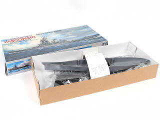 Lot 359 - DIVERS (5)