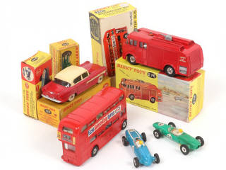 Lot 184 - DINKY TOYS (GB) (5)