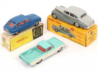 Lot 173 - DINKY TOYS (GB) (3)
