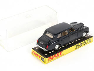 Lot 122 - DINKY TOYS (GB) (1)