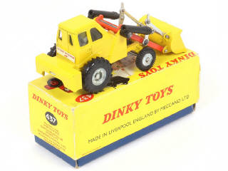 Lot 139 - DINKY TOYS (GB) (1)