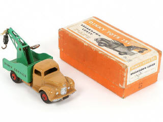 Lot 40 - DINKY TOYS (GB) (1)