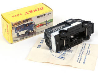Lot 49 - DINKY TOYS (FRANCE) (1)