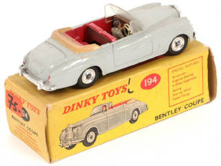 Lot 195 - DINKY TOYS (GB) (1)