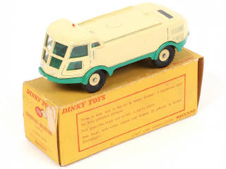Lot 54 - DINKY TOYS (FRANCE) (1)