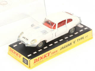 Lot 181 - DINKY TOYS (GB) (1)