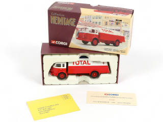 Lot 77 - CORGI TOYS (GB) (3)