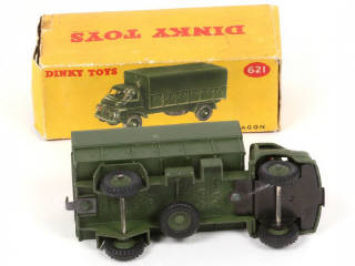 Lot 104 - DINKY TOYS (GB) (1)