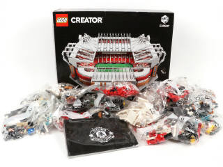 Lot 28 - LEGO (DANEMARK) (1)