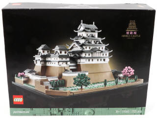 Lot 38 - LEGO (DANEMARK) (1)