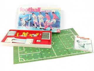 Lot 107 - DIVERS (10)