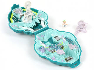 Lot 92 - BLUEBIRD TOYS (CHINE) (1)