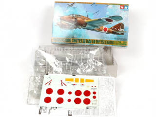 Lot 348 - TAMIYA (JAPON) (5)