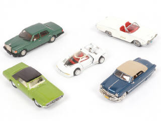 Lot 313 - DIVERS (5)