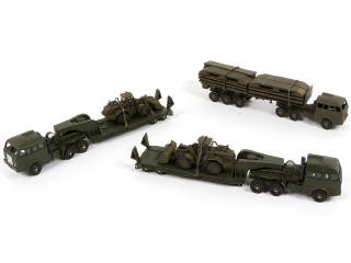 Lot 83 - DINKY TOYS (FRANCE) (3)