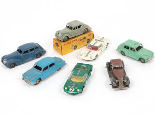 Lot 253 - DINKY TOYS (GB) (7)