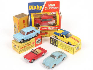 Lot 246 - DINKY TOYS (GB) (5)