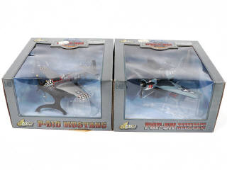 Lot 51 - AIR LEGENDS (CHINE) (2)