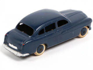 Lot 243 - DINKY TOYS (FRANCE) (1)