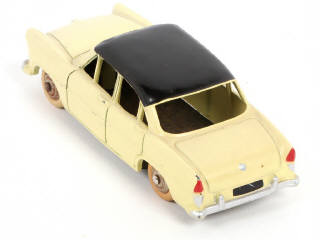 Lot 244 - DINKY TOYS (FRANCE) (1)