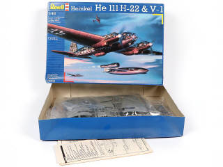 Lot 329 - REVELL (ALLEMAGNE) (2)