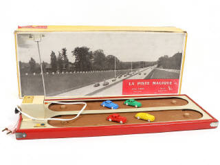 Lot 324 - VIBRO (FRANCE) (1)