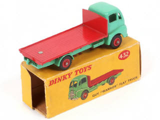 Lot 105 - DINKY TOYS (GB) (1)