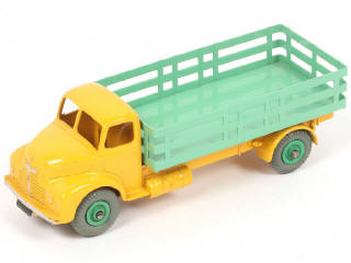 Lot 100 - DINKY TOYS (GB) (1)