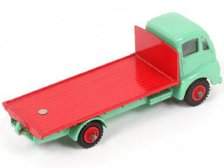Lot 104 - DINKY TOYS (GB) (1)