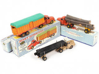 Lot 156 - DINKY TOYS (FRANCE) (3)