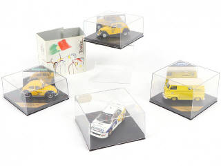 Lot 279 - DIVERS (4)