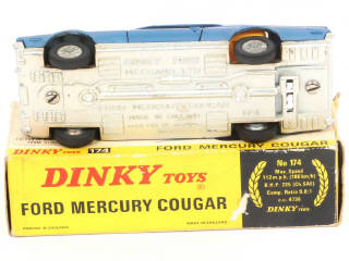 Lot 118 - DINKY TOYS (GB) (1)