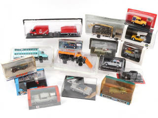 Lot 19 - DIVERS (16)